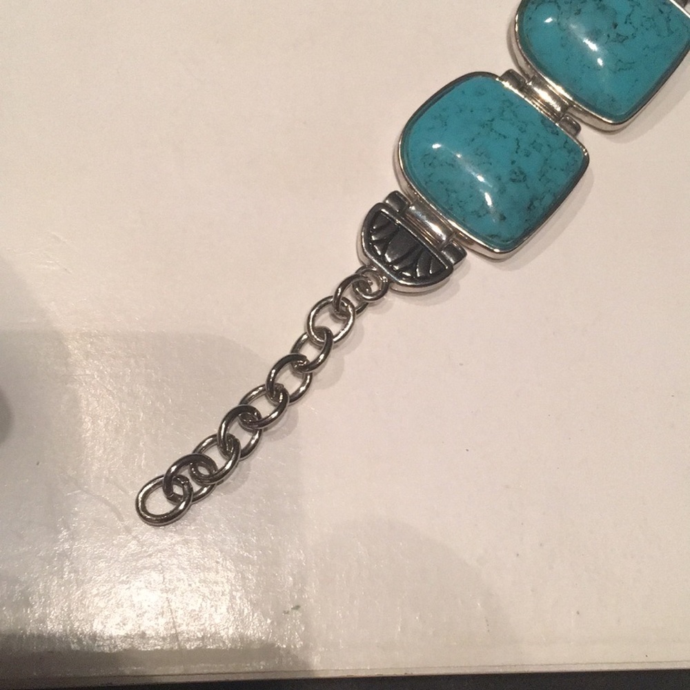 🎈SALE🎈⌚️#7. FAUX “TURQUOISE” WATCH⌚️ - Picture 6 of 8
